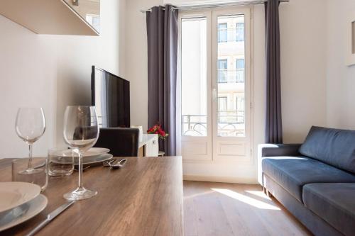 Cannes 1-Br Apartment in the Carré d’Or
