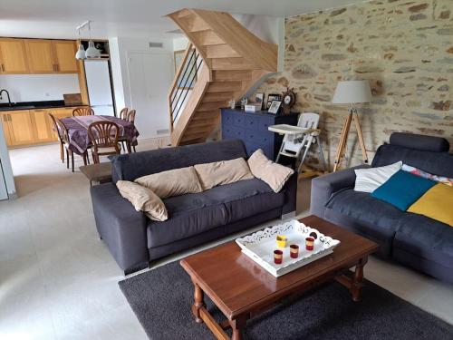 Maison de pêcheur restaurée 2022 à 800 m de la plage, GR34