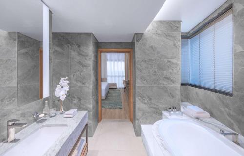 Kopalnica v nastanitvi Hyatt Regency Oryx Doha