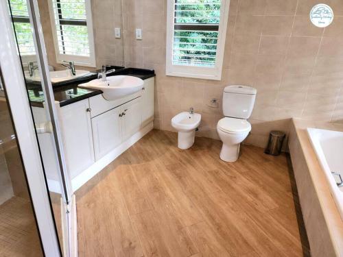 Vannituba majutusasutuses Villa A35 - Selborne Golf Estate