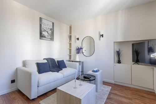 Daumesnil Nation Charming Lovely Studio