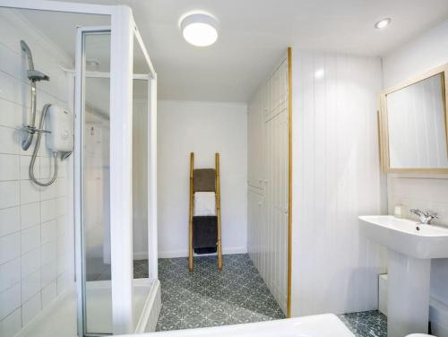 Koupelna v ubytování St Peters Cottage