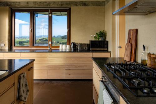 Dapur atau dapur kecil di Off The Grid Retreat
