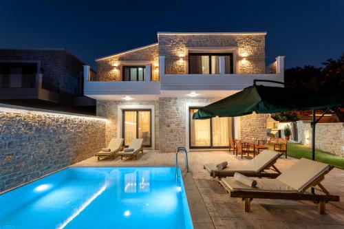 Πισίνα στο ή κοντά στο Villa Hodaj