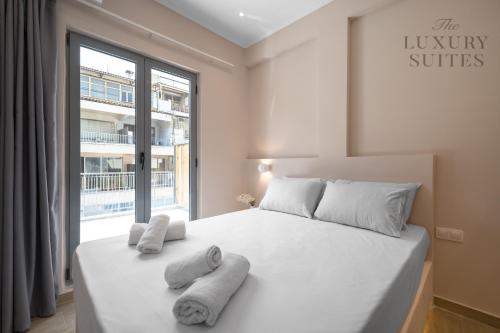 Aelia Jacuzzi Suite, The Luxury Suites