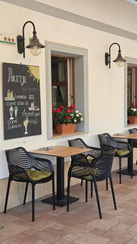 Photo de la galerie de l'établissement Guest House Pod Grebenom, à Podčetrtek