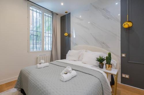 Luxurious Apartment with Stylish Design and Comfort - 105
