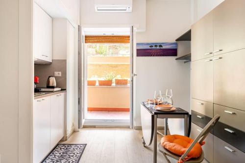 Vatican tiny house by Gialel