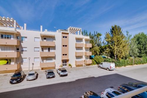 Apartamento Al Sakia 2bdr com piscina e ar condicionado