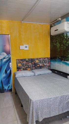 Cama ou camas em um quarto em Morada Sol e Lua Container Guarda do Embaú com Ar condicionado