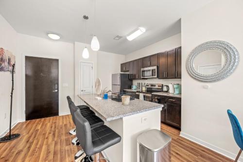 Gallery image of New! Luxury Apt with Pool, Roof Deck, Fitness Center, King Bed in Philadelphia