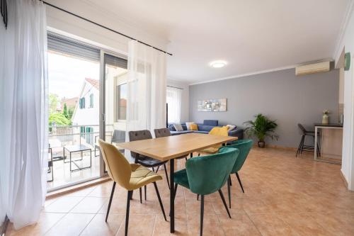 Family Apartments Zadar