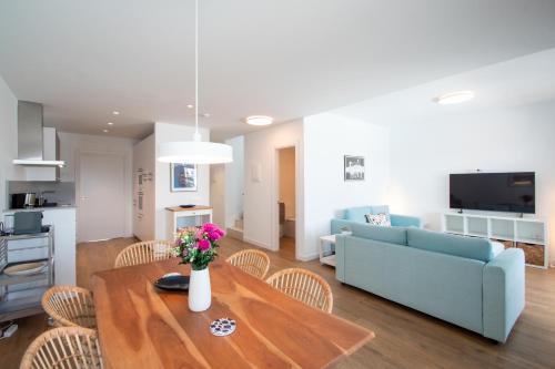 Serena Villa 38 - Heated pool, Sea Views, AC, High Speed Internet