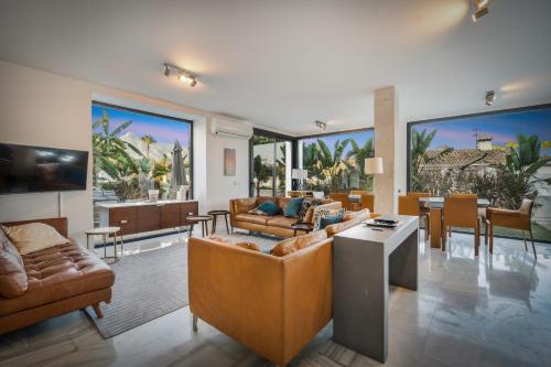 Villa Bella by Finest Rentals