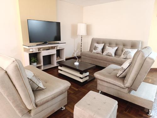 Departamento de 4 dormitorios espacioso cerca del centro de La Paz