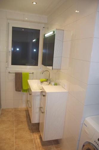 Ein Badezimmer in der Unterkunft Ferienwohnungen Vomperberg