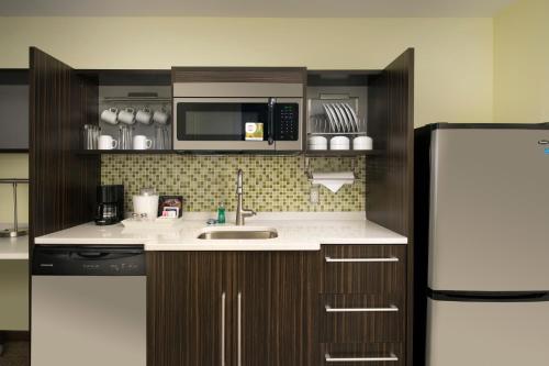 Home2 Suites by Hilton Denver International Airport Image