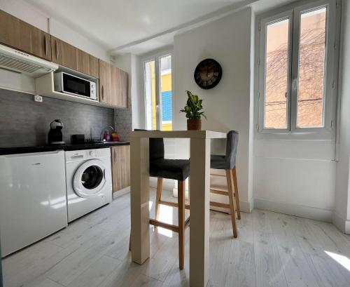 Photo de la galerie de l'établissement Studio cosy en centre-ville, à La Seyne-sur-Mer