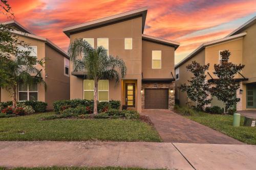 Themed house w Disney rooms private pool & spa photo 55