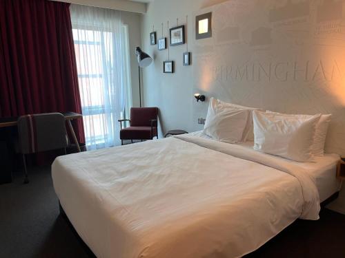 B&B HOTEL Birmingham Centre Image
