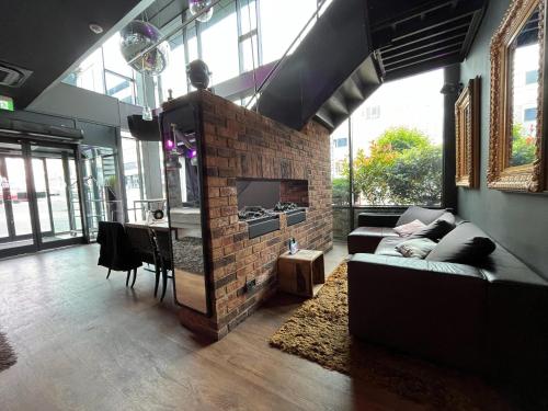 B&B HOTEL Birmingham Centre Image