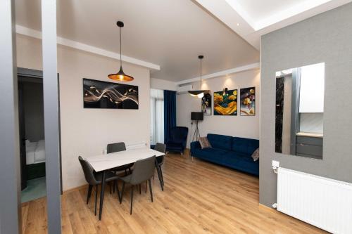 Ruang duduk di Gori Palace Apartments