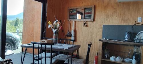 Kuchyň nebo kuchyňský kout v ubytování Cabañas Lodge Patagonia truful