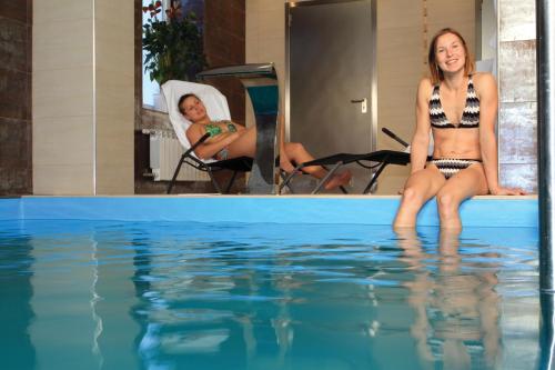 The swimming pool at or close to Grafo Zubovo Hotel & SPA