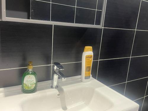 Billede fra billedgalleriet på Stay with Peace on Spintex road i Baatsona