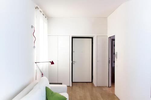 YR Apartments - Central Station - 5 Min Walk to Metro & Trains