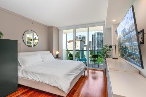 Renovated Coconut Grove Studio includes Parking photo 5