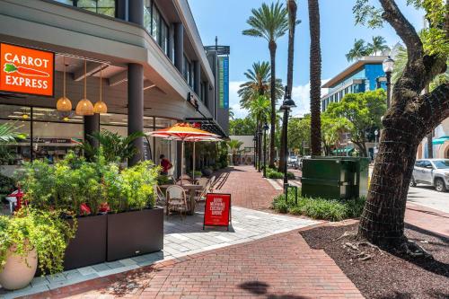 Renovated Coconut Grove Studio includes Parking photo 35
