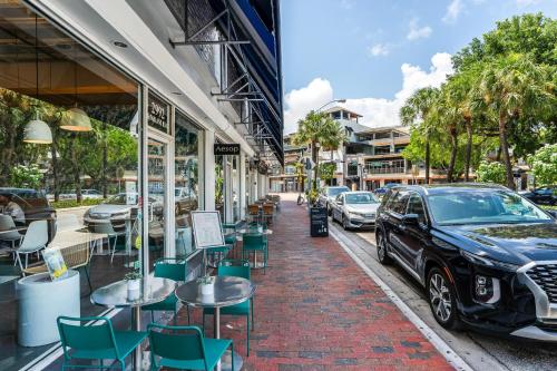 Renovated Coconut Grove Studio includes Parking photo 40