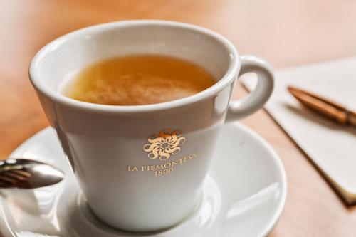 Set per la preparazione di tè e caffè presso Hotel Casa 1800 Sevilla