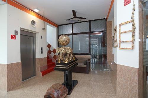 Fotografie z fotogalerie ubytování Hotel O Grand Empire Expressway v destinaci Noida