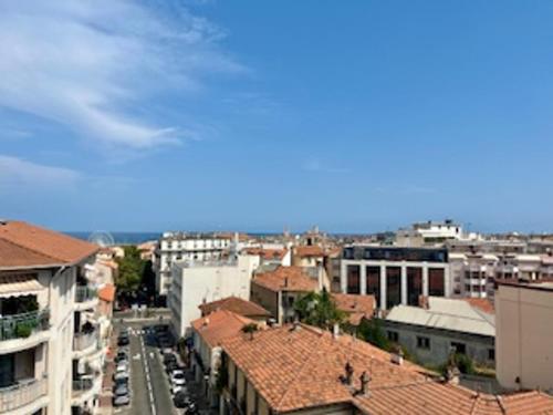 Appartement central à Antibes avec parking, 4 couchages - FR-1-789-7