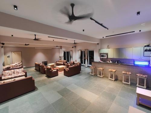 Galeriebild der Unterkunft Sunshine Villa in Raipur