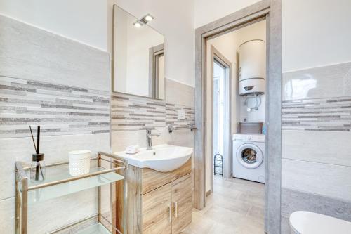 Koupelna v ubytování Lanterne Luxury Apartments