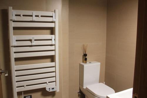 Koupelna v ubytování Apartamento dúplex en Sort con piscina
