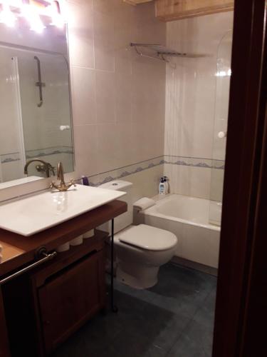 Gallery image of ORDINO Y ARCALIS 2ª PLANTA dos en uno in Rascafría