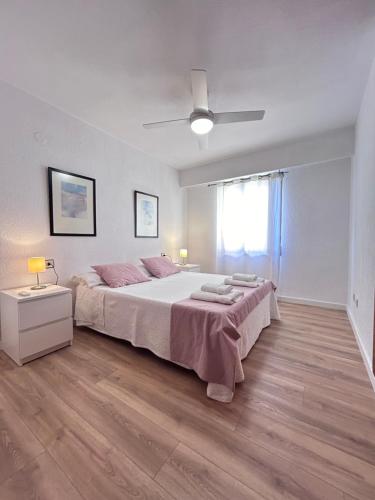 Lovely 3-Bedroom Apartment 15 Minutes from Beach