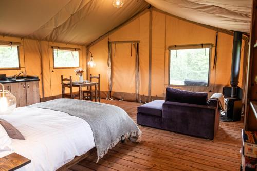 Katil atau katil-katil dalam bilik di Seven Hills Hideaway - One Bedroom