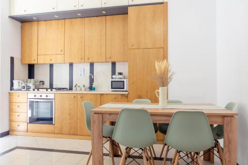 Green Apartmente S Camillo - 2 Bedroom Apartment with Garden and BBQ - by Holiday Homes Rome