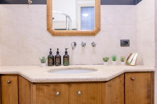 Green Apartmente S Camillo - 2 Bedroom Apartment with Garden and BBQ - by Holiday Homes Rome