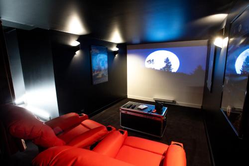 Posezení v ubytování La Suite Spa & Cinéma