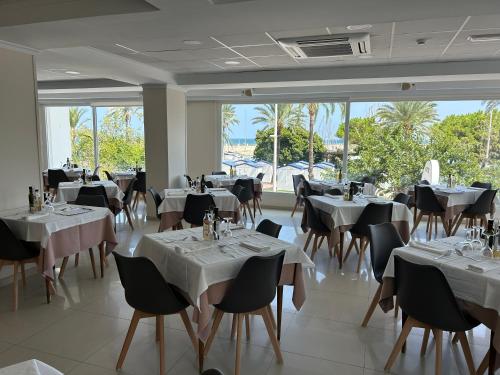 Restaurace v ubytování Hotel San Luis