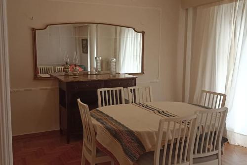 Attiki metro vintagy 2 bedroom