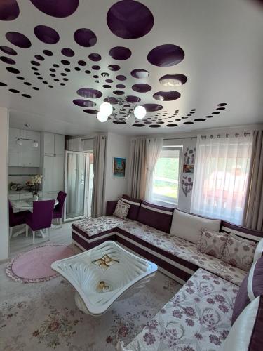 Χώρος καθιστικού στο Apartman PETRA LUX