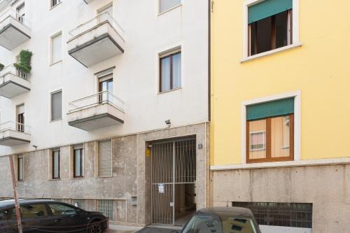 GuestHost - Porta Ticinese - Modern Apartment