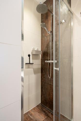 Ένα μπάνιο στο Stylish studio in the heart of Breda city center